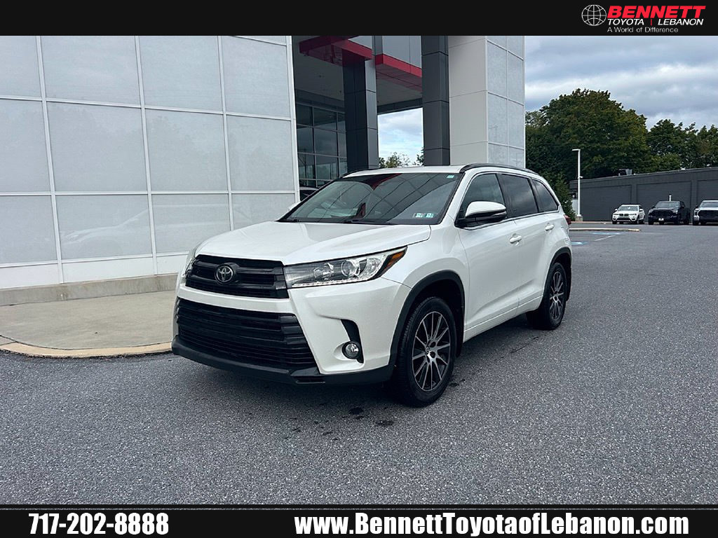 Used 2017 Toyota Highlander SE