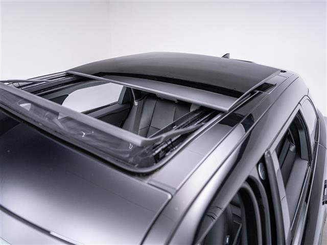 New 2026 Land Rover Range Rover Velar S image 13