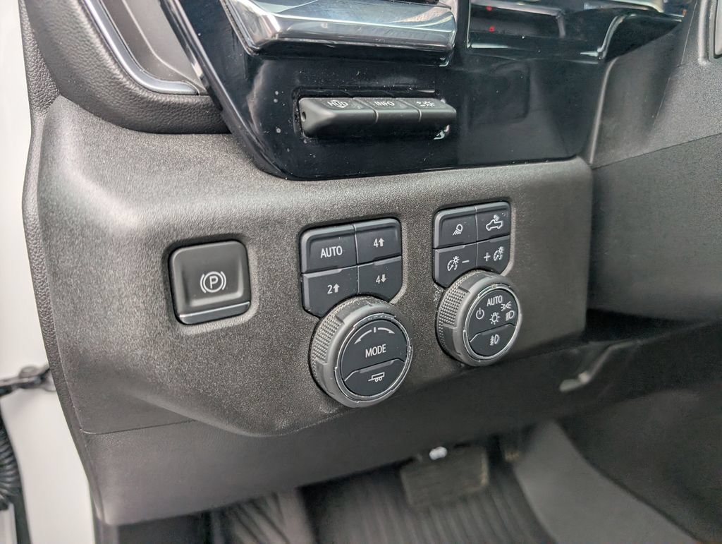 Used 2024 Chevrolet Silverado 2500 LTZ w/ LTZ Plus Package AWD/4WD image 18