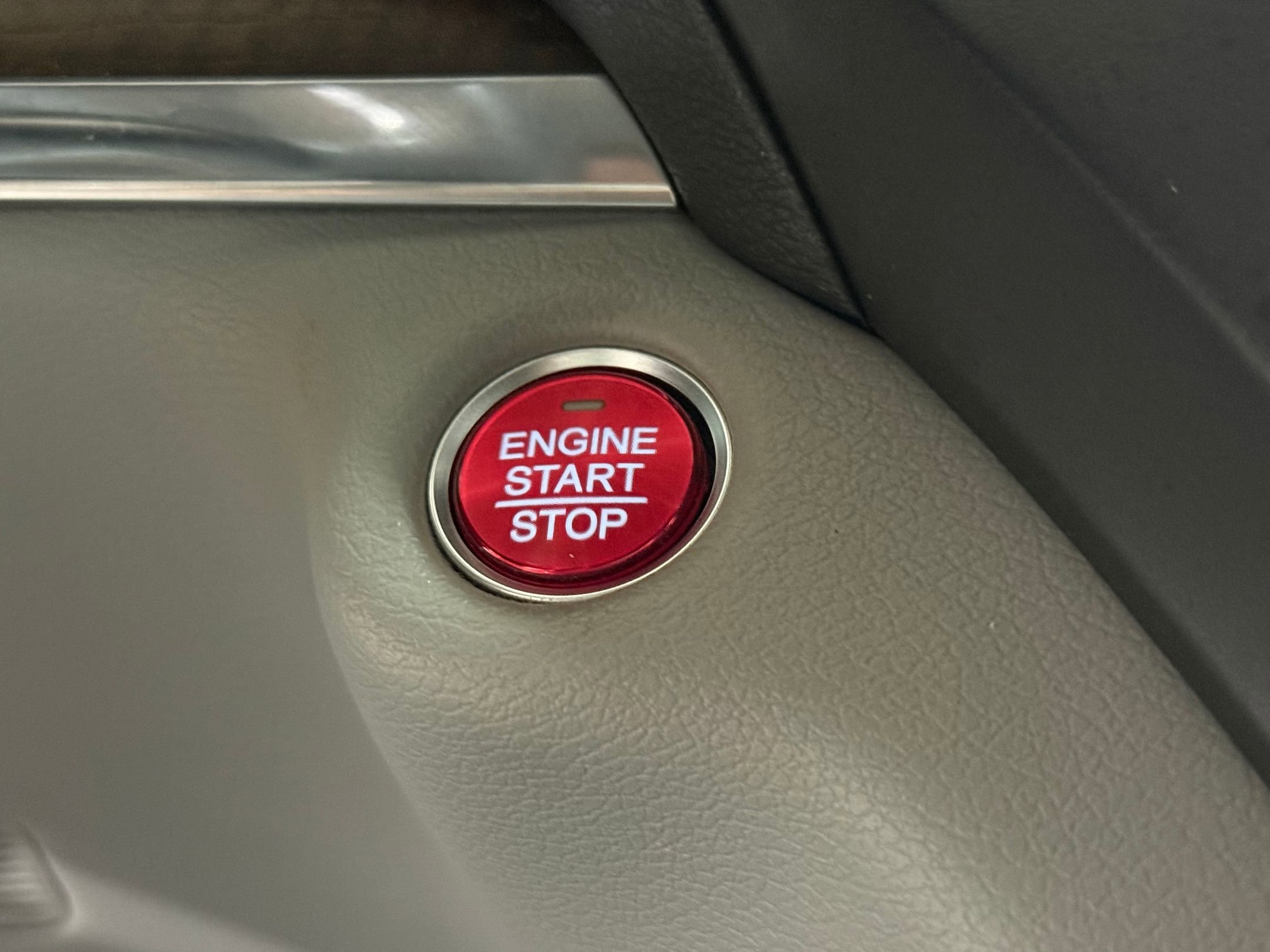 Used 2020 Acura MDX FWD w/ Technology Package image 32