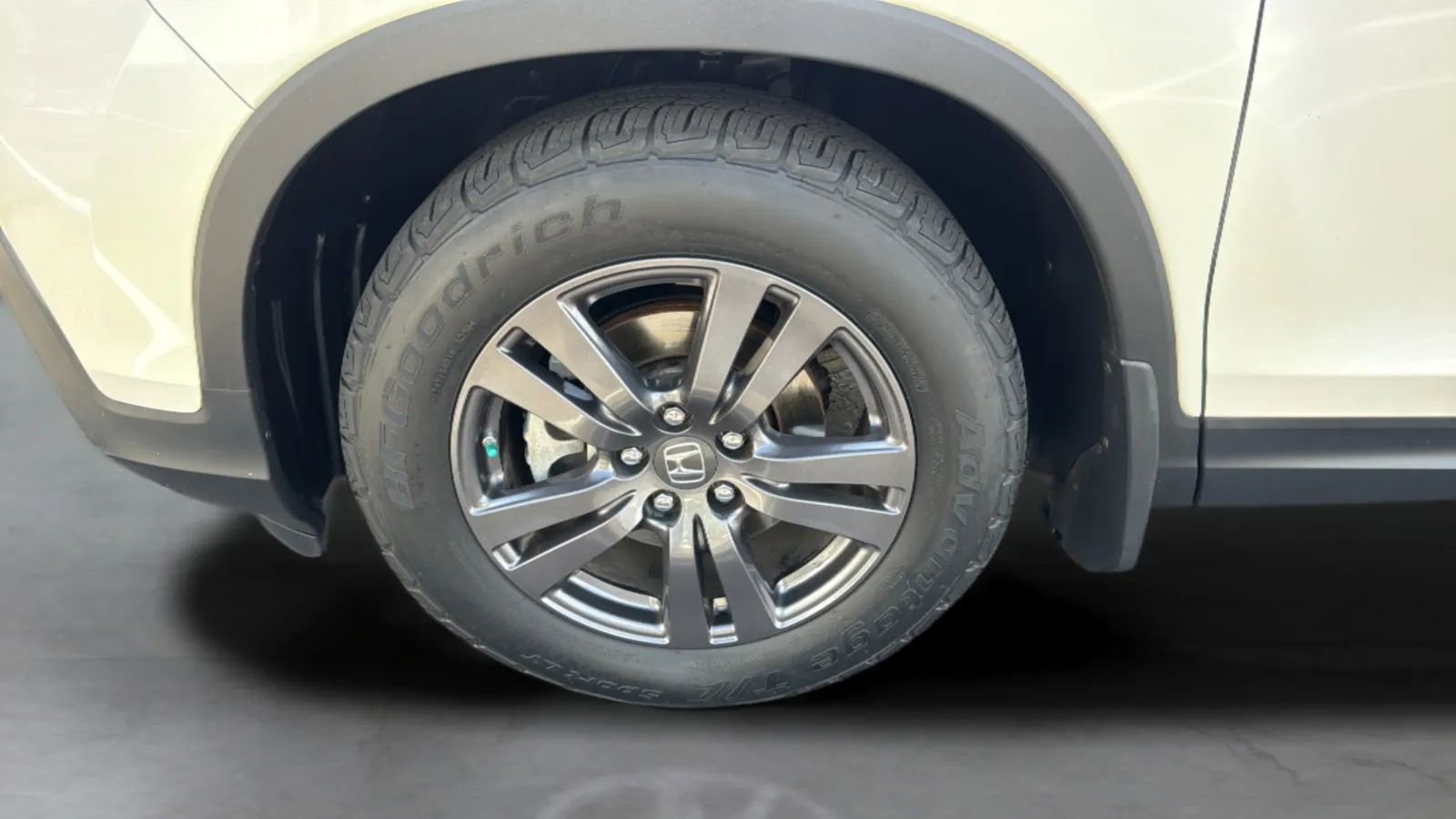 Used 2018 Honda Ridgeline Sport image 32