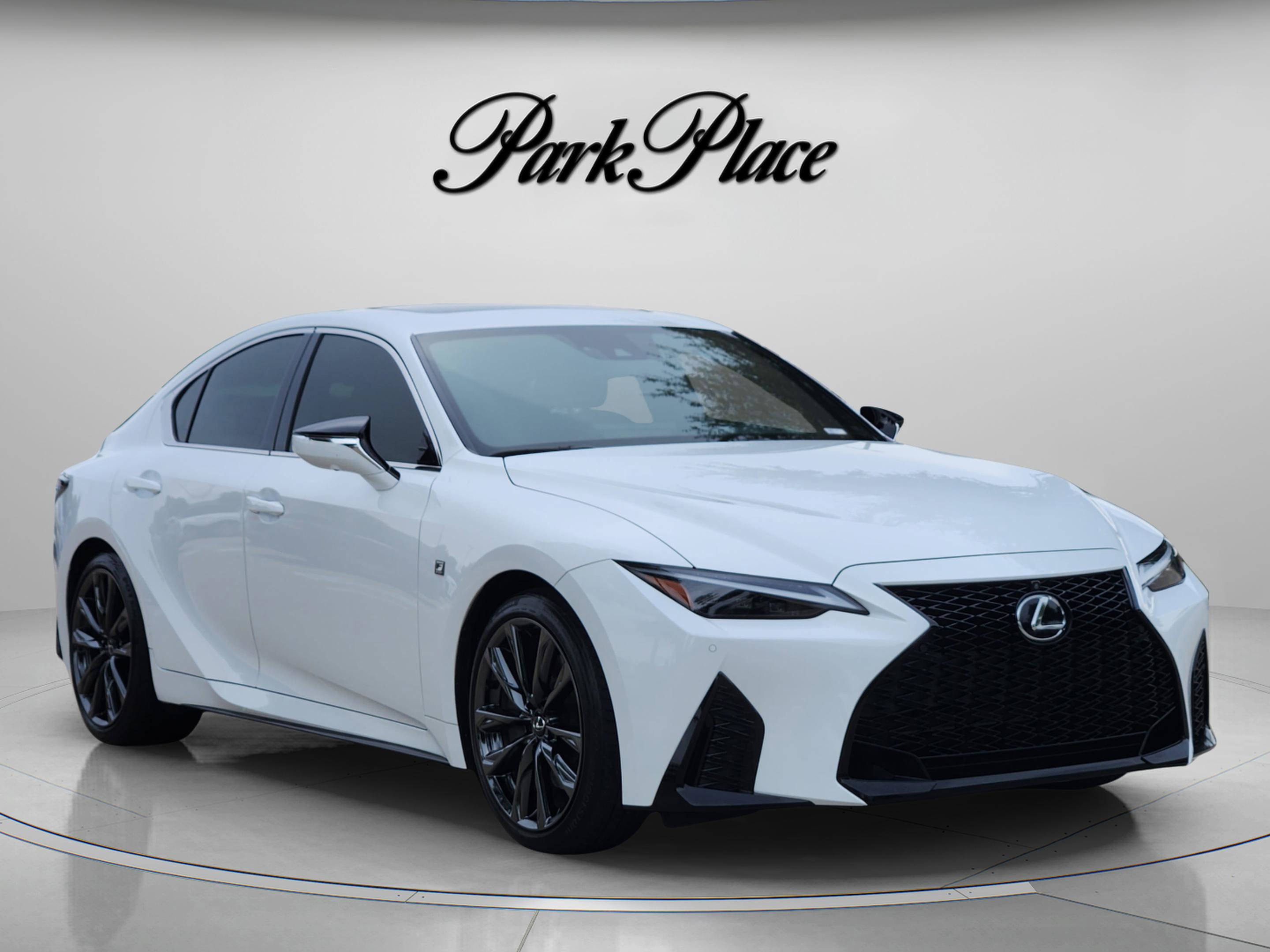 Used 2024 Lexus IS 350 F Sport RWD image 4