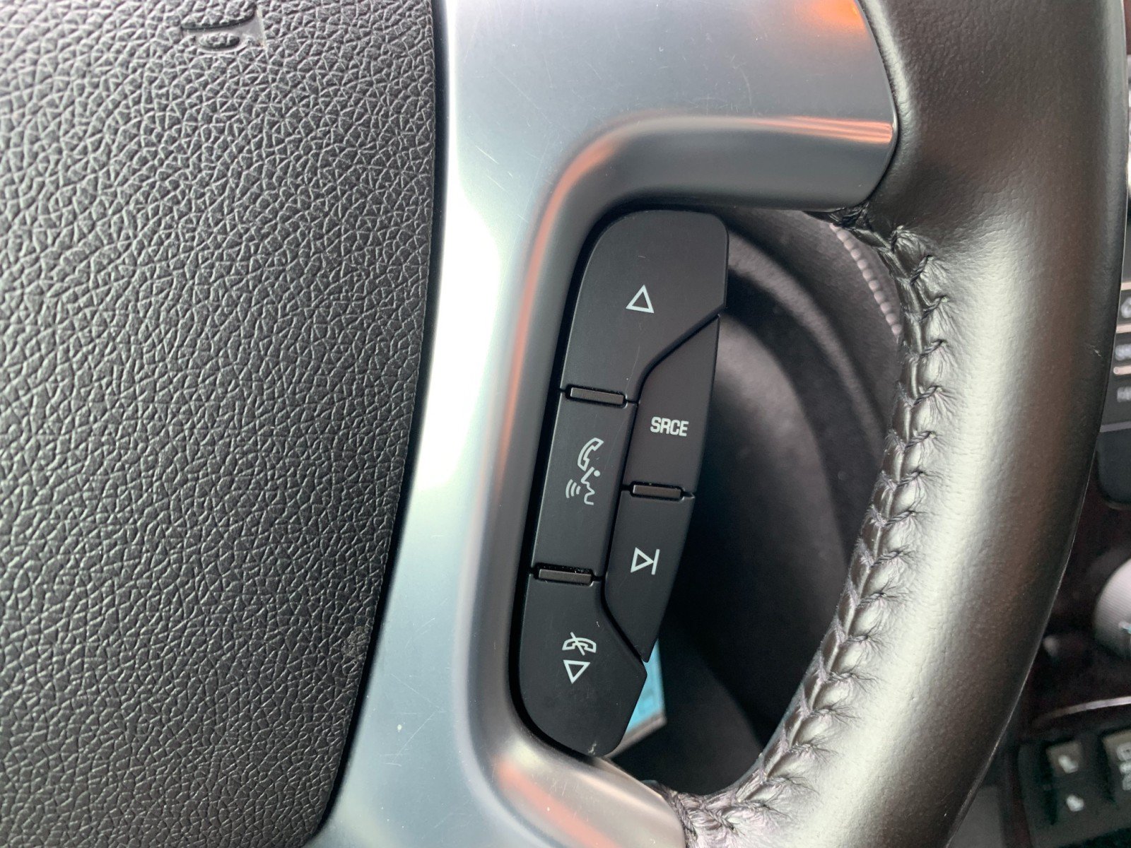 Used 2017 Chevrolet Traverse LT w/ Style and Technology Package AWD/4WD image 16