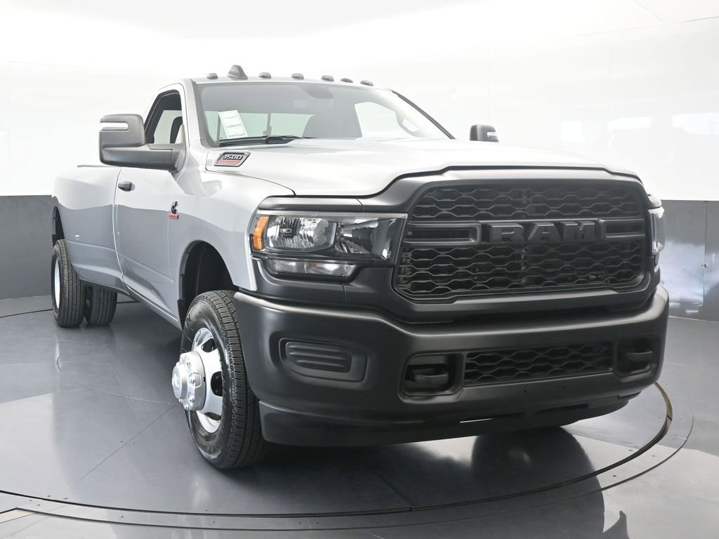 Used 2024 RAM 3500 Tradesman image 9