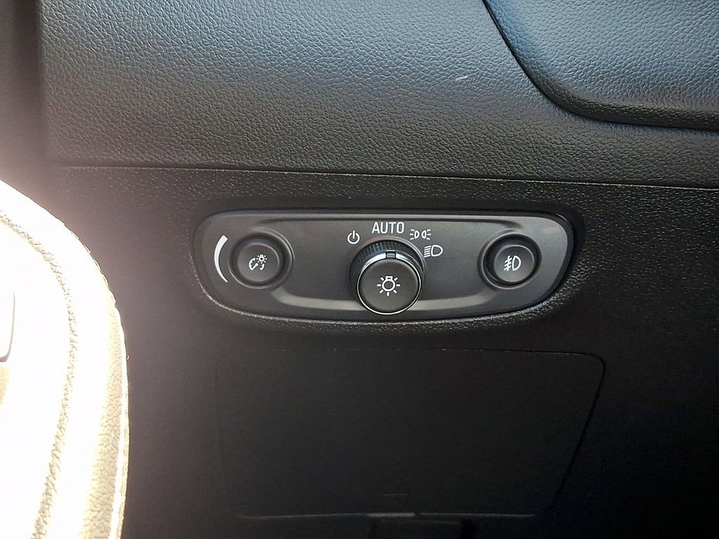 Used 2023 Buick Encore GX Select image 22