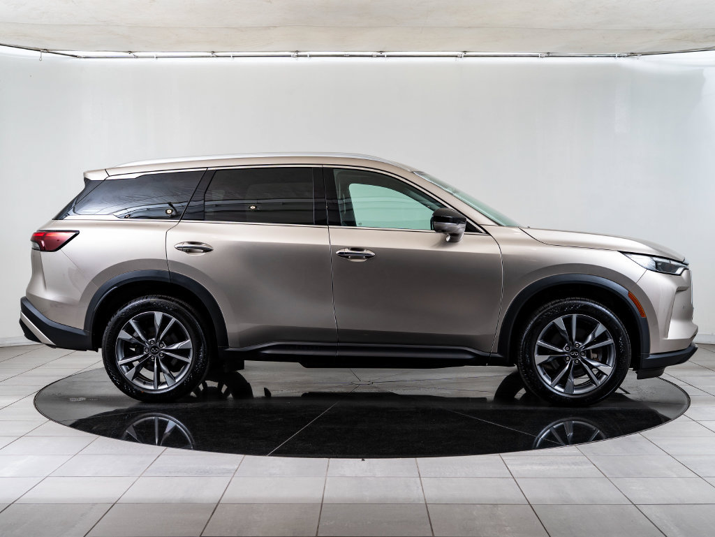 Used 2023 INFINITI QX60 Luxe AWD/4WD image 11