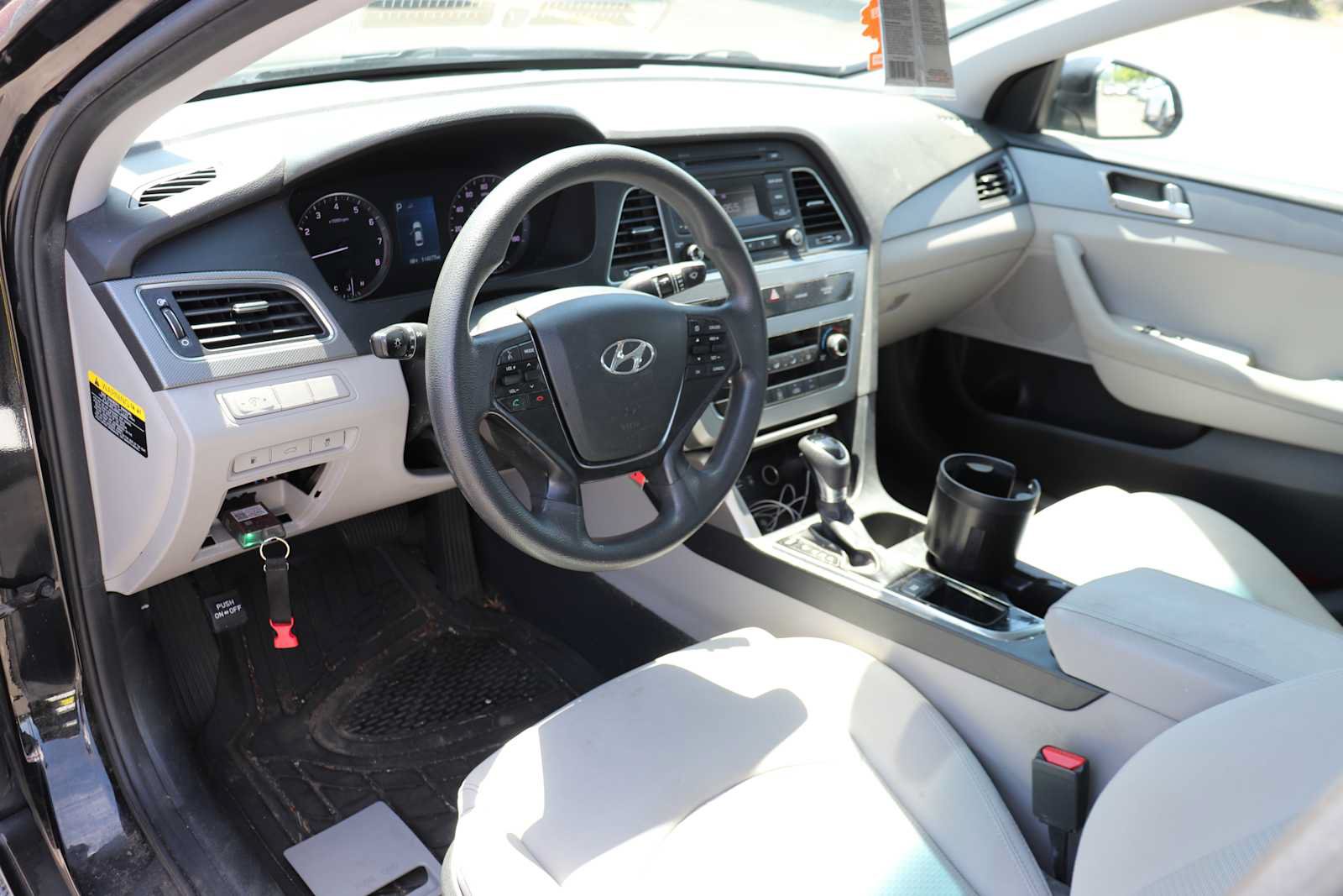 Used 2017 Hyundai Sonata SE FWD image 10