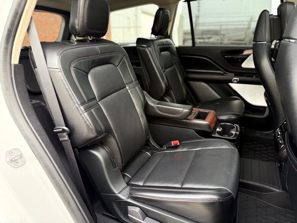 Used 2021 Lincoln Aviator Reserve w/ Equipment Group 202A AWD/4WD image 27