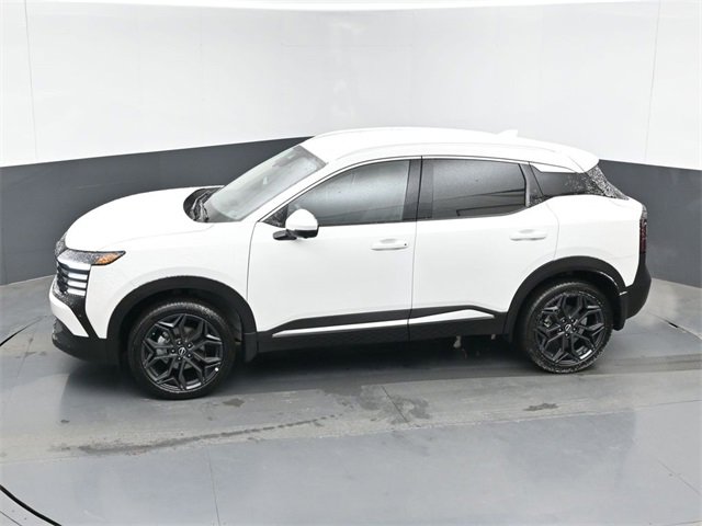 Used 2025 Nissan Kicks SR image 37