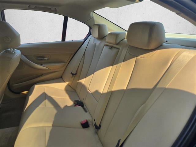 Used 2016 BMW 320i xDrive Sedan image 13