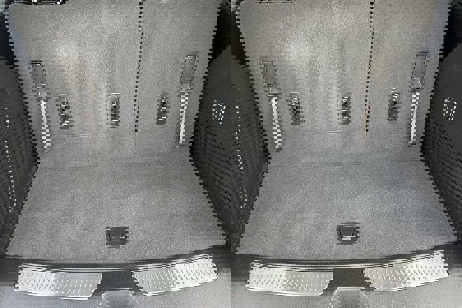 Used 2022 Chevrolet Tahoe RST w/ Sport Performance Package image 17