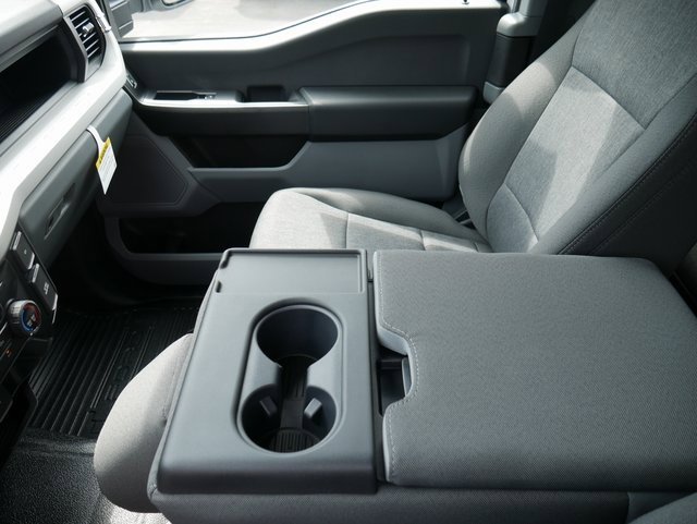 New 2025 Ford F250 XL w/ XL Chrome Package image 21