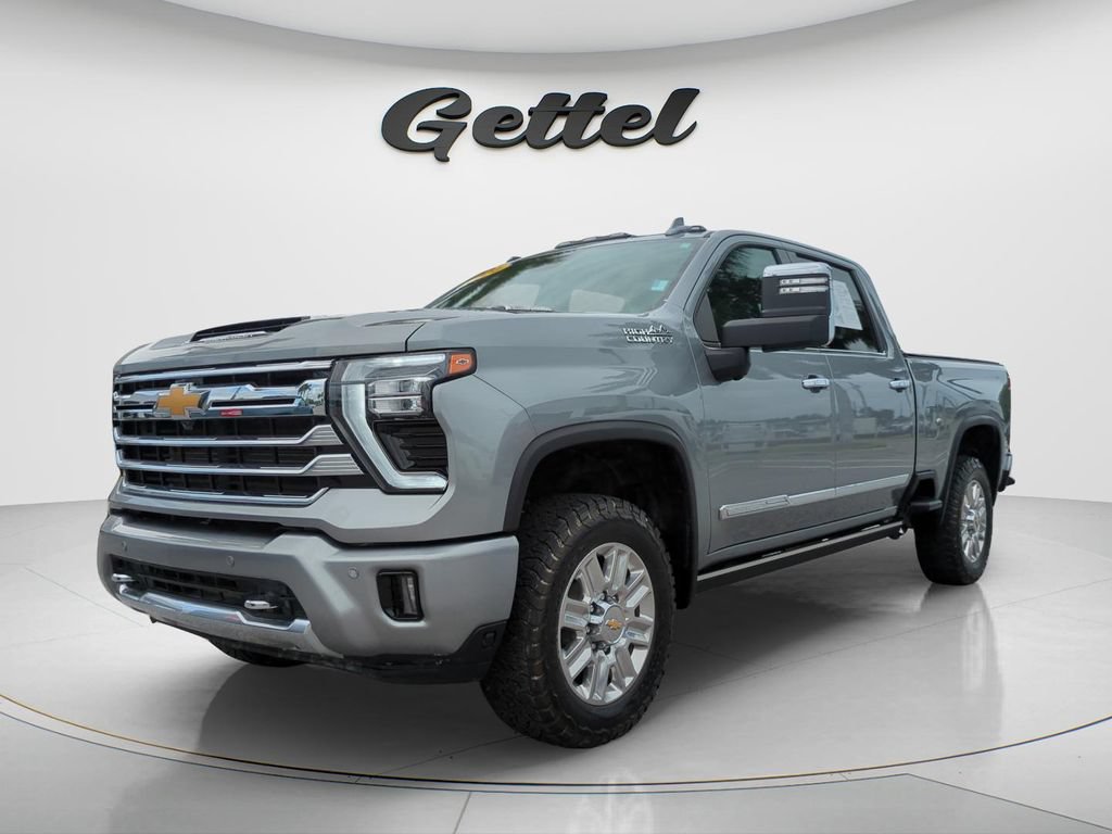 Used 2024 Chevrolet Silverado 2500 High Country w/ High Country Premium Package AWD/4WD image 1