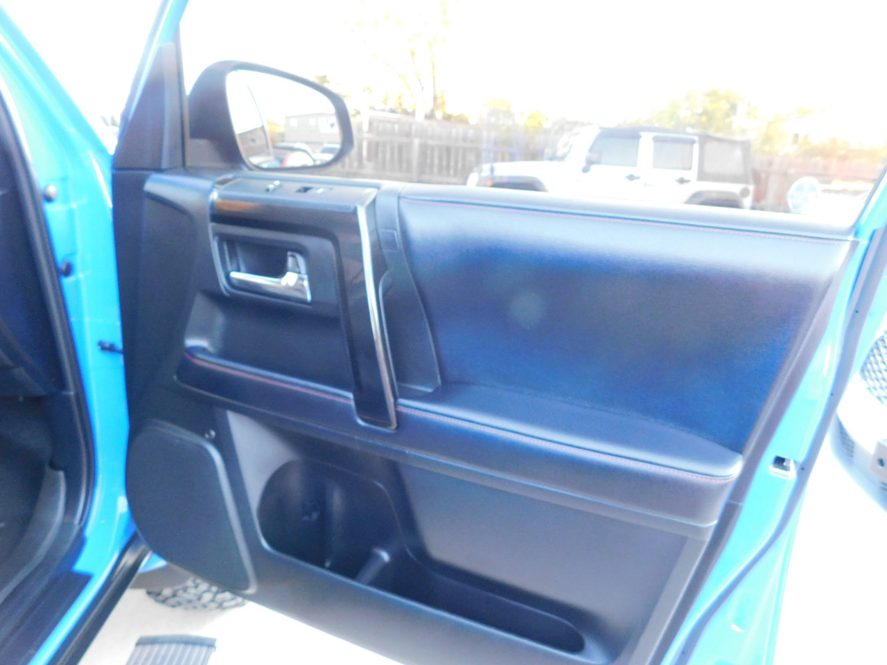 Used 2019 Toyota 4Runner TRD Off-Road Premium image 26