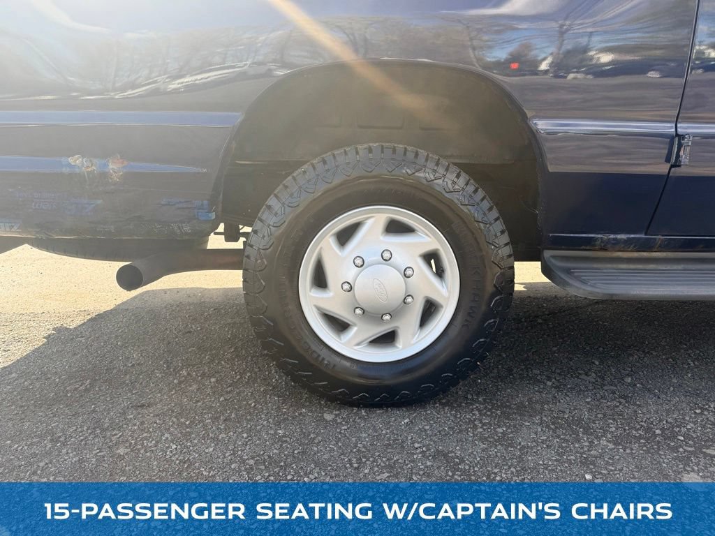 Used 2007 Ford E-350 and Econoline 350 Extended Wagon Super Duty RWD image 11