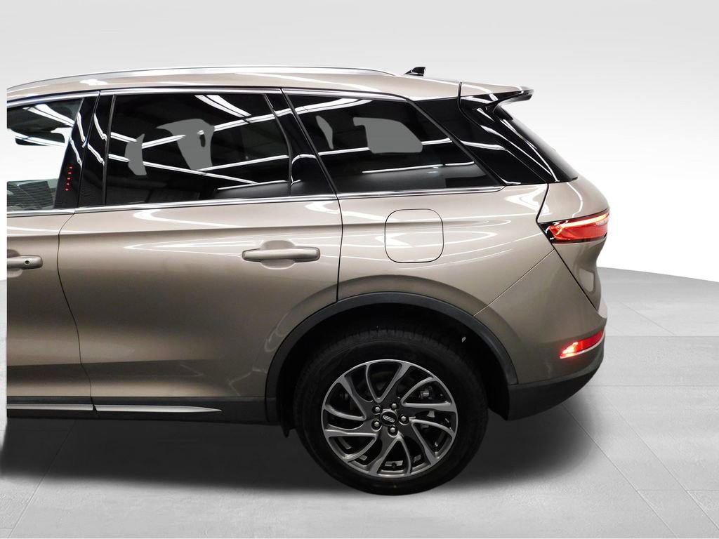 Used 2021 Lincoln Corsair Standard w/ Equipment Group 101A image 15