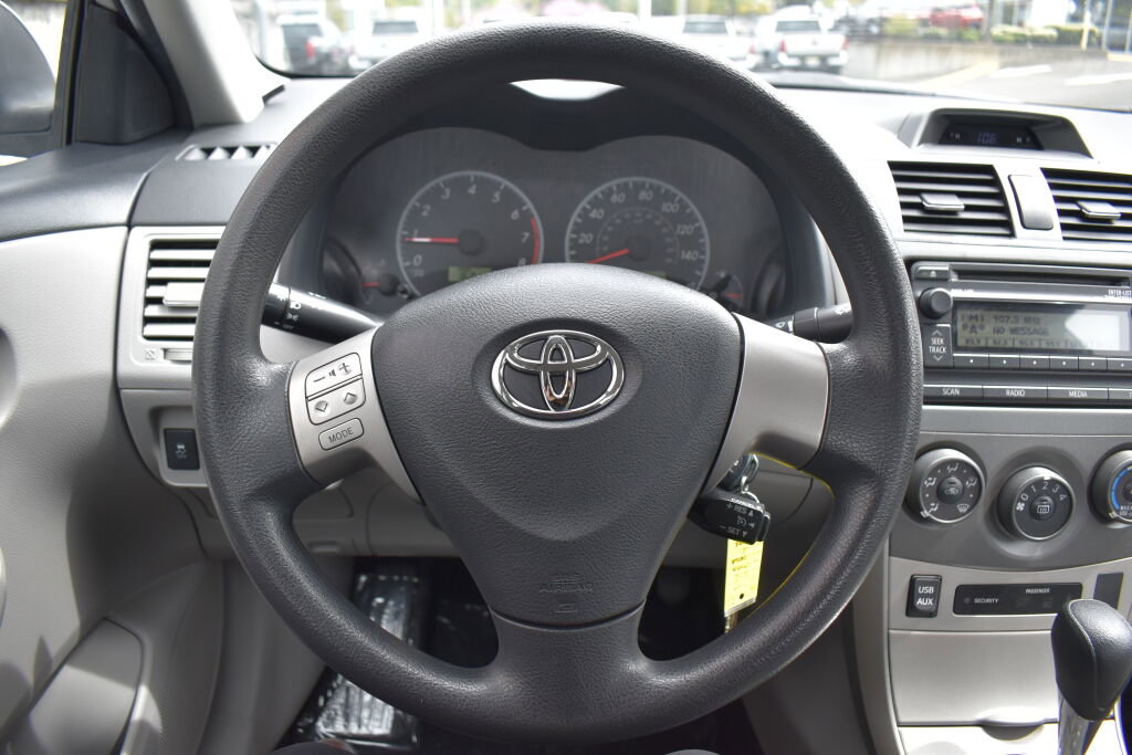 Used 2012 Toyota Corolla LE image 9
