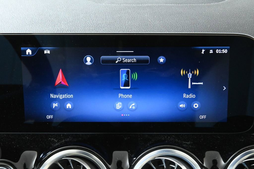 Certified 2025 Mercedes-Benz GLA 250 4MATIC image 21