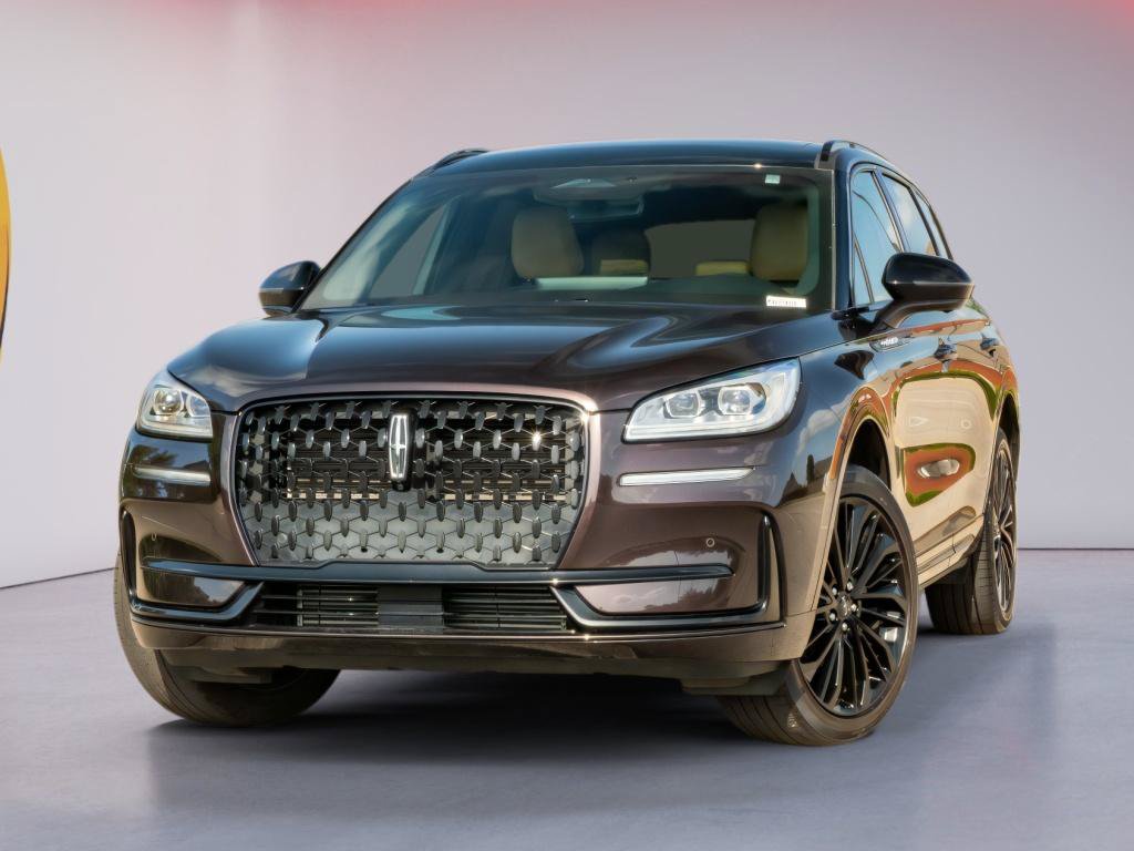 Used 2023 Lincoln Corsair Reserve w/ Equipment Group 201A AWD/4WD video 1