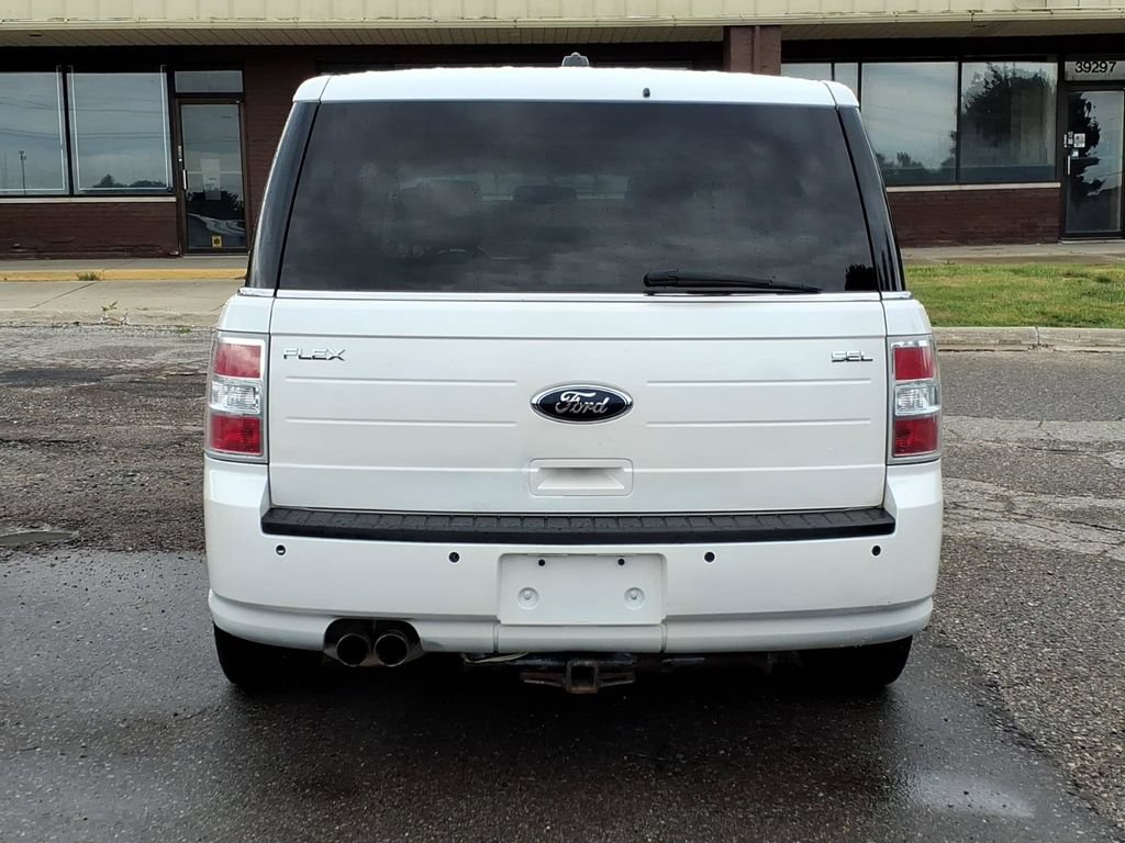 Used 2011 Ford Flex SEL FWD image 4
