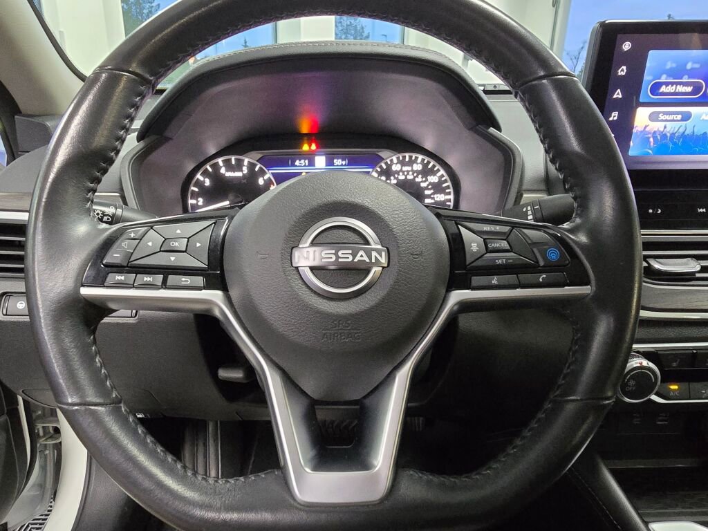 Used 2024 Nissan Altima 2.5 SV w/ SV Premium Package image 27