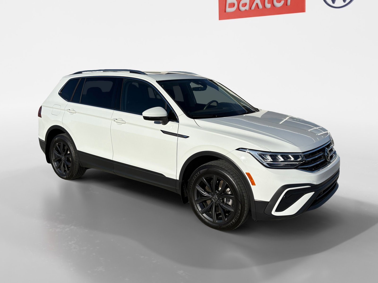 Certified 2024 Volkswagen Tiguan SE w/ Panoramic Sunroof Package