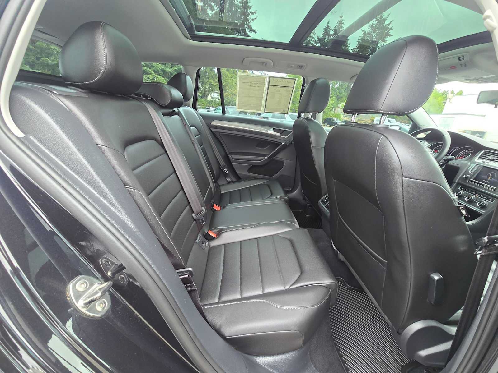 Used 2017 Volkswagen Golf Alltrack SEL AWD/4WD image 12