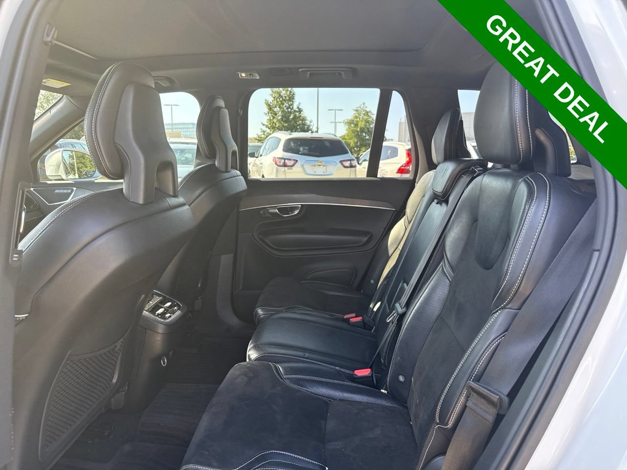 Used 2018 Volvo XC90 T6 R-Design w/ Convenience Package AWD/4WD image 17