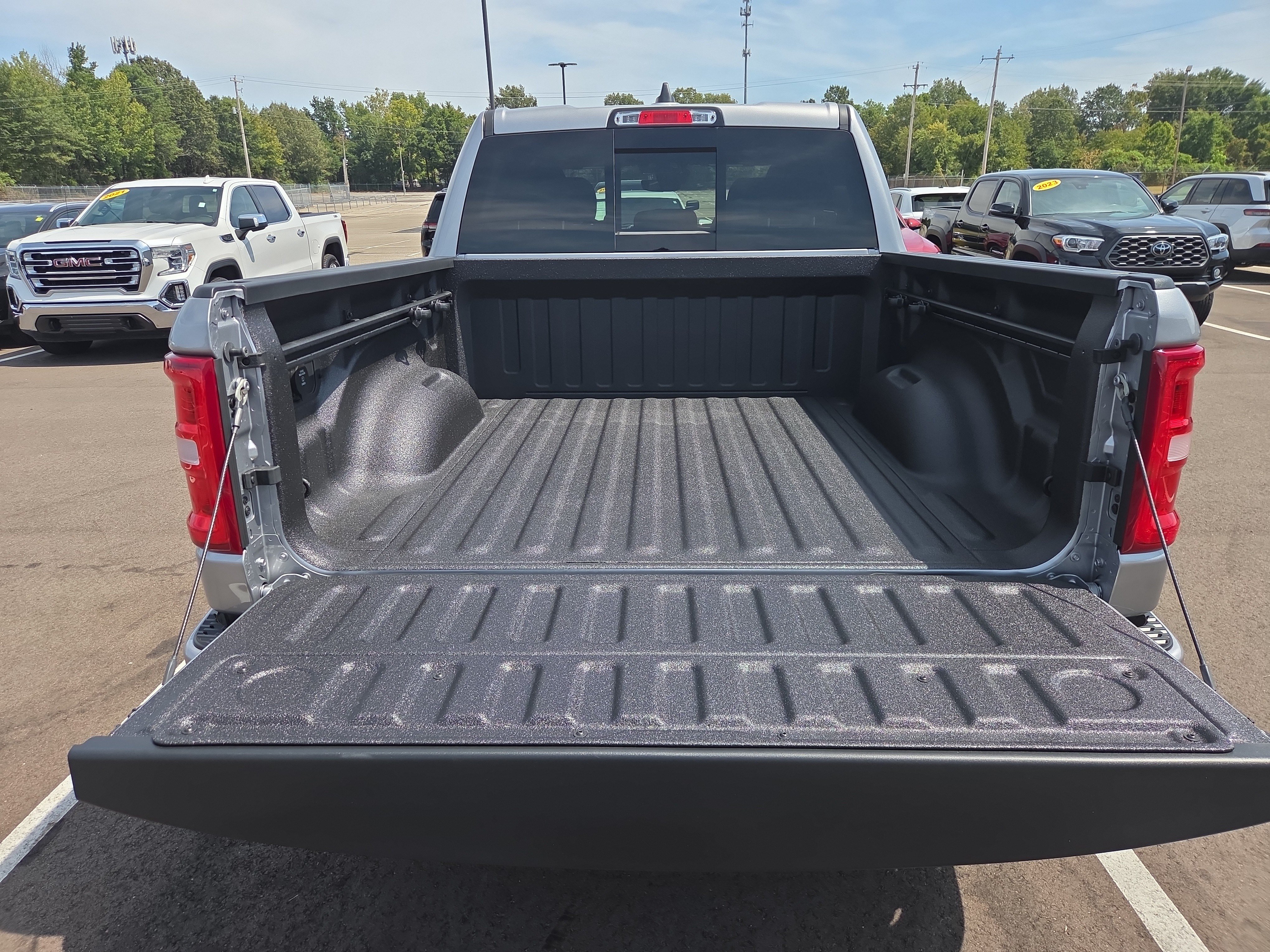 New 2025 RAM 1500 Big Horn RWD image 8
