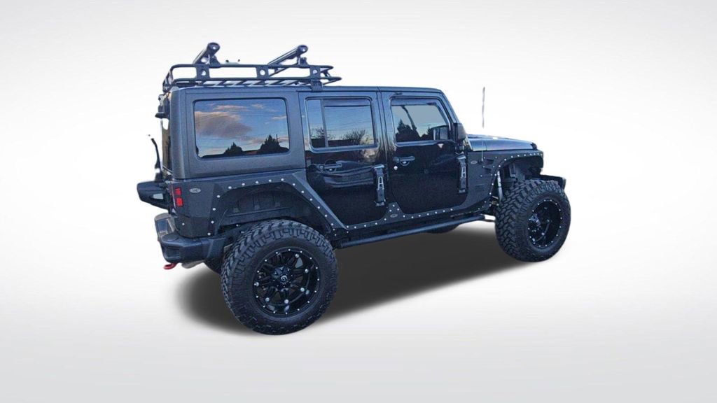 Used 2017 Jeep Wrangler Unlimited Rubicon image 8