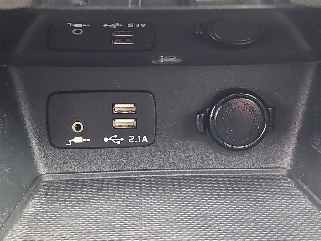 Used 2023 Subaru Forester Premium image 17