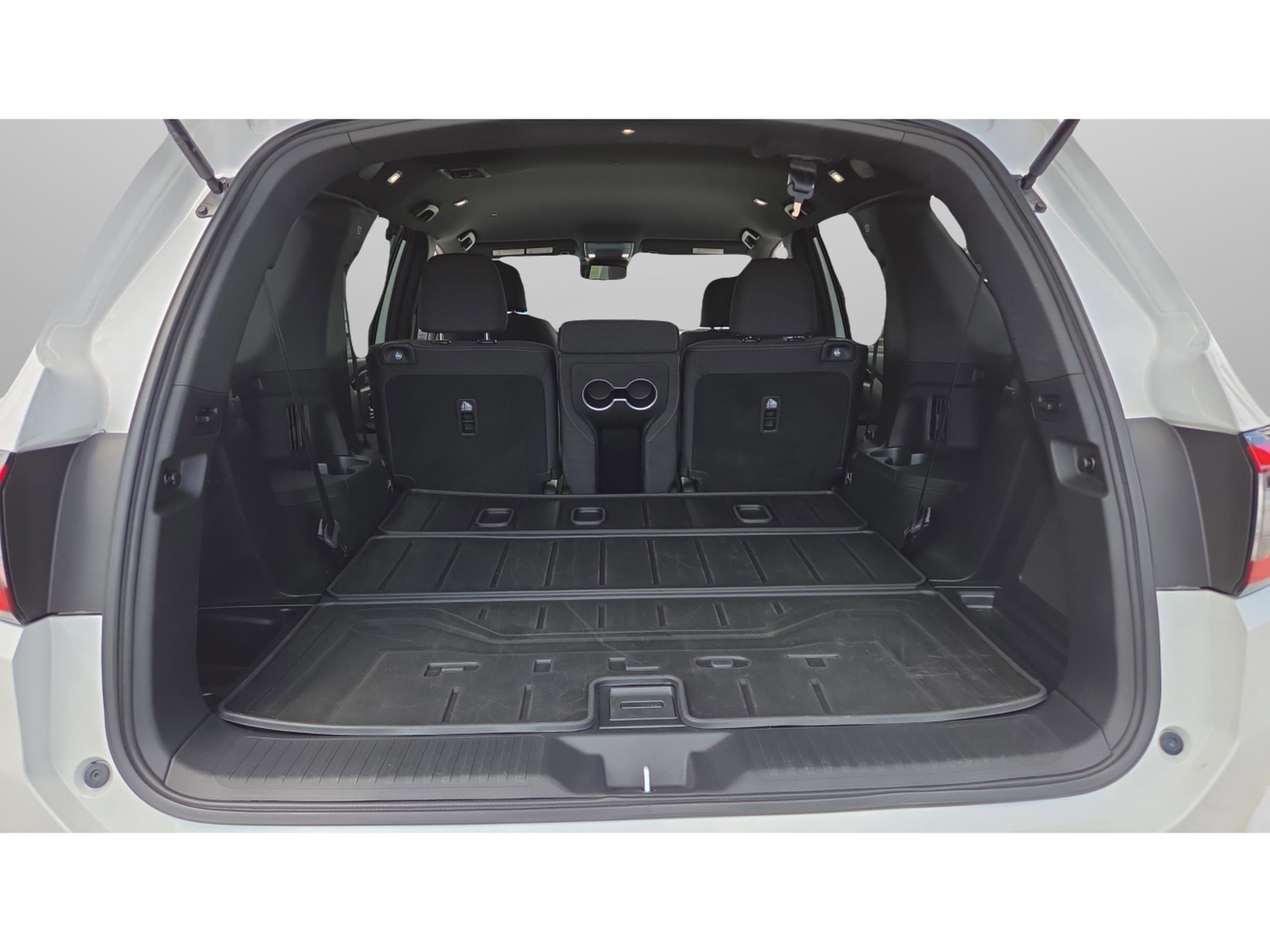 Used 2023 Honda Pilot Sport image 15