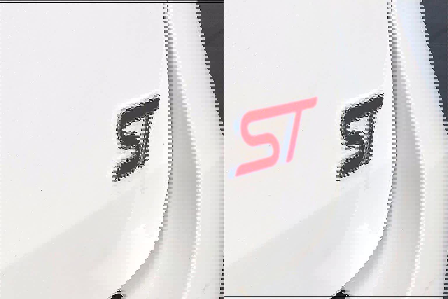 Used 2020 Ford Explorer ST w/ ST Street Pack image 11