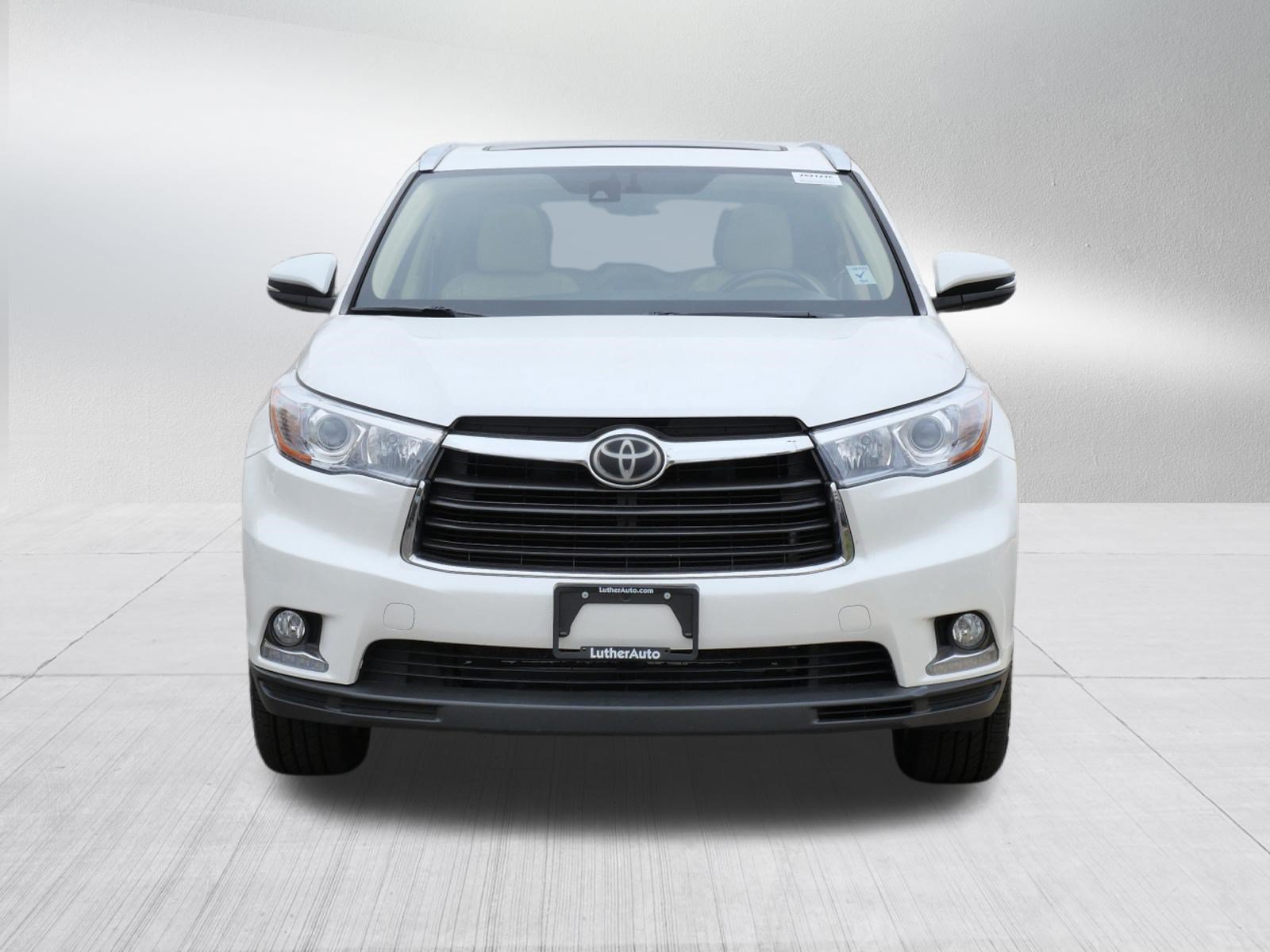 Used 2015 Toyota Highlander Limited Platinum AWD/4WD image 2