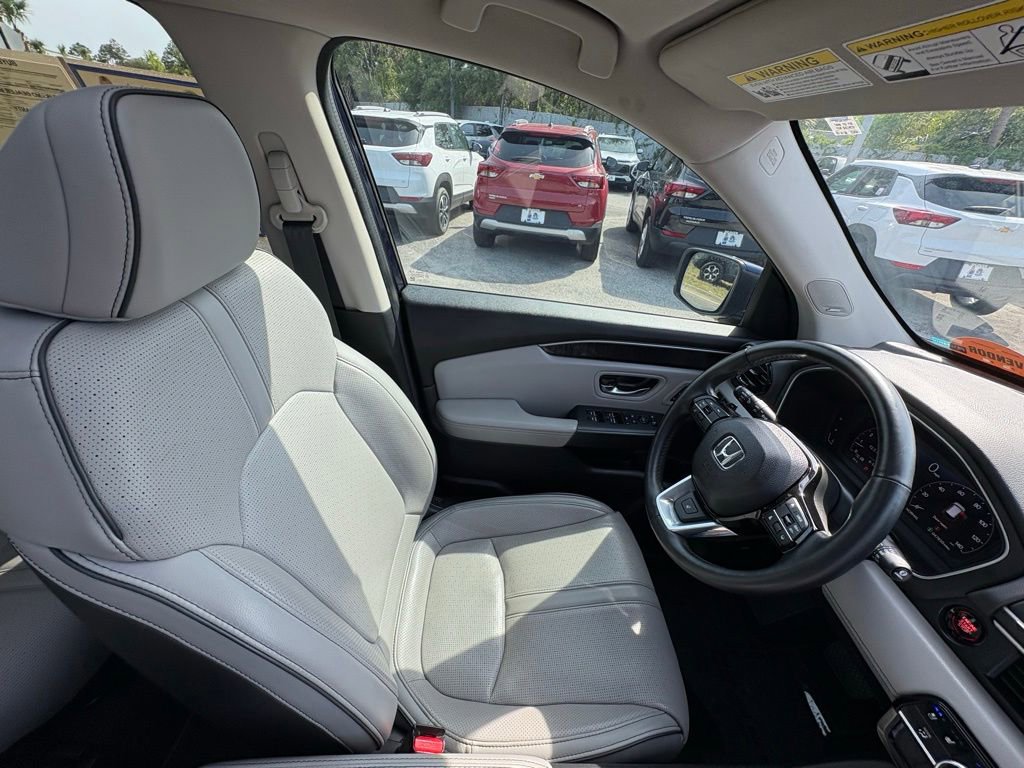 Used 2023 Honda Pilot Elite image 26