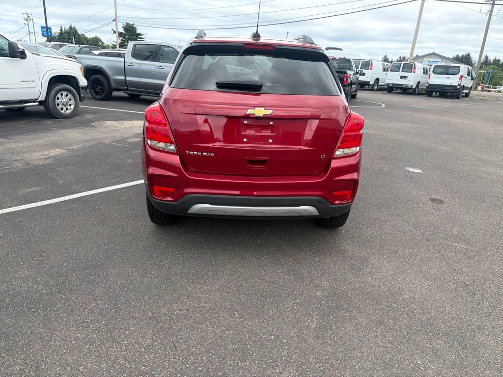 Used 2020 Chevrolet Trax LT w/ LT Convenience Package AWD/4WD image 6
