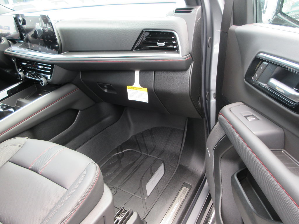 New 2026 Chevrolet Suburban RST w/ RST Capability Package AWD/4WD image 20