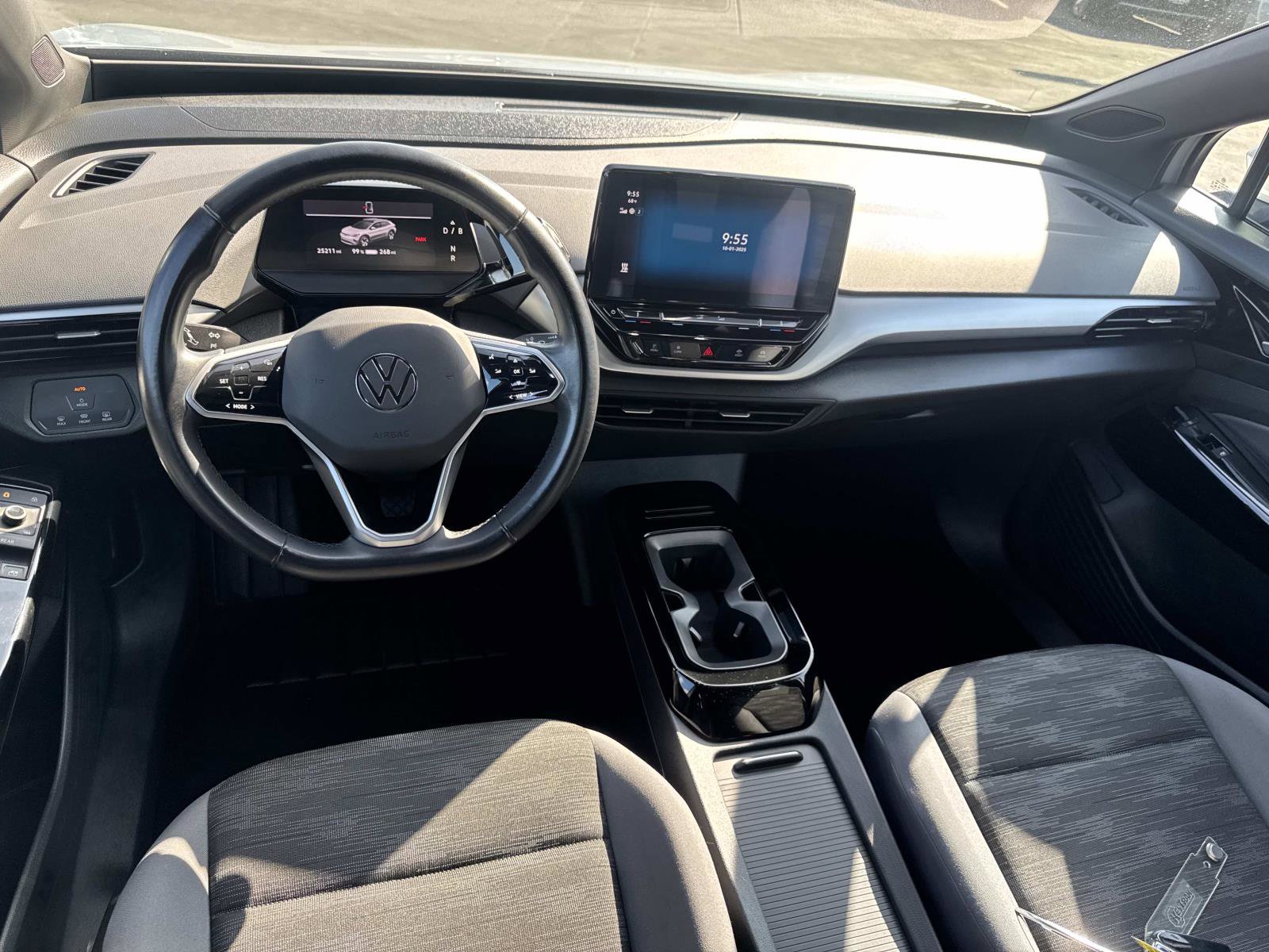 Used 2022 Volkswagen ID.4 Pro image 8