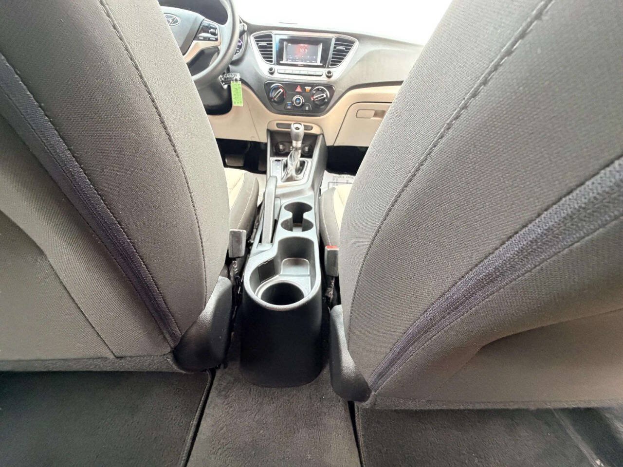 Used 2018 Hyundai Accent SE FWD image 25