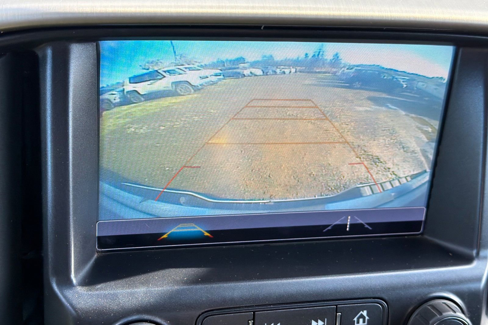 Used 2018 GMC Canyon Denali image 10