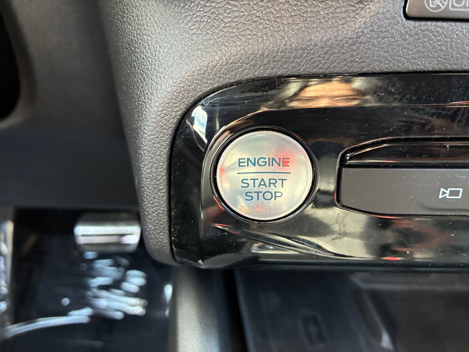 Used 2024 Ford Escape ST-Line Select w/ Tech Pack #2 AWD/4WD image 30