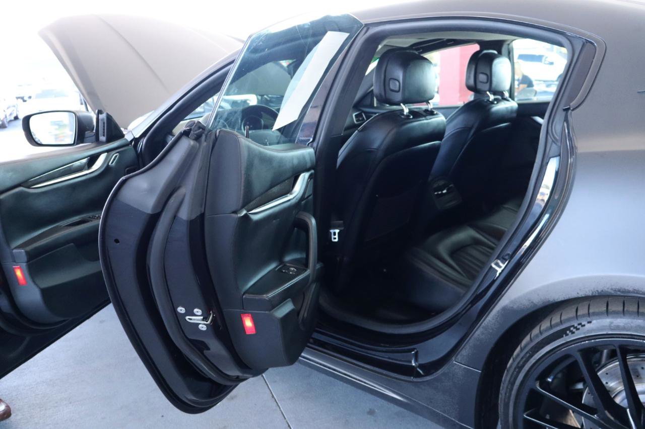 Used 2015 Maserati Ghibli S Q4 image 29