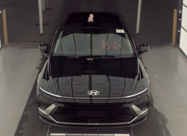 Used 2026 Hyundai Sonata SEL FWD image 2