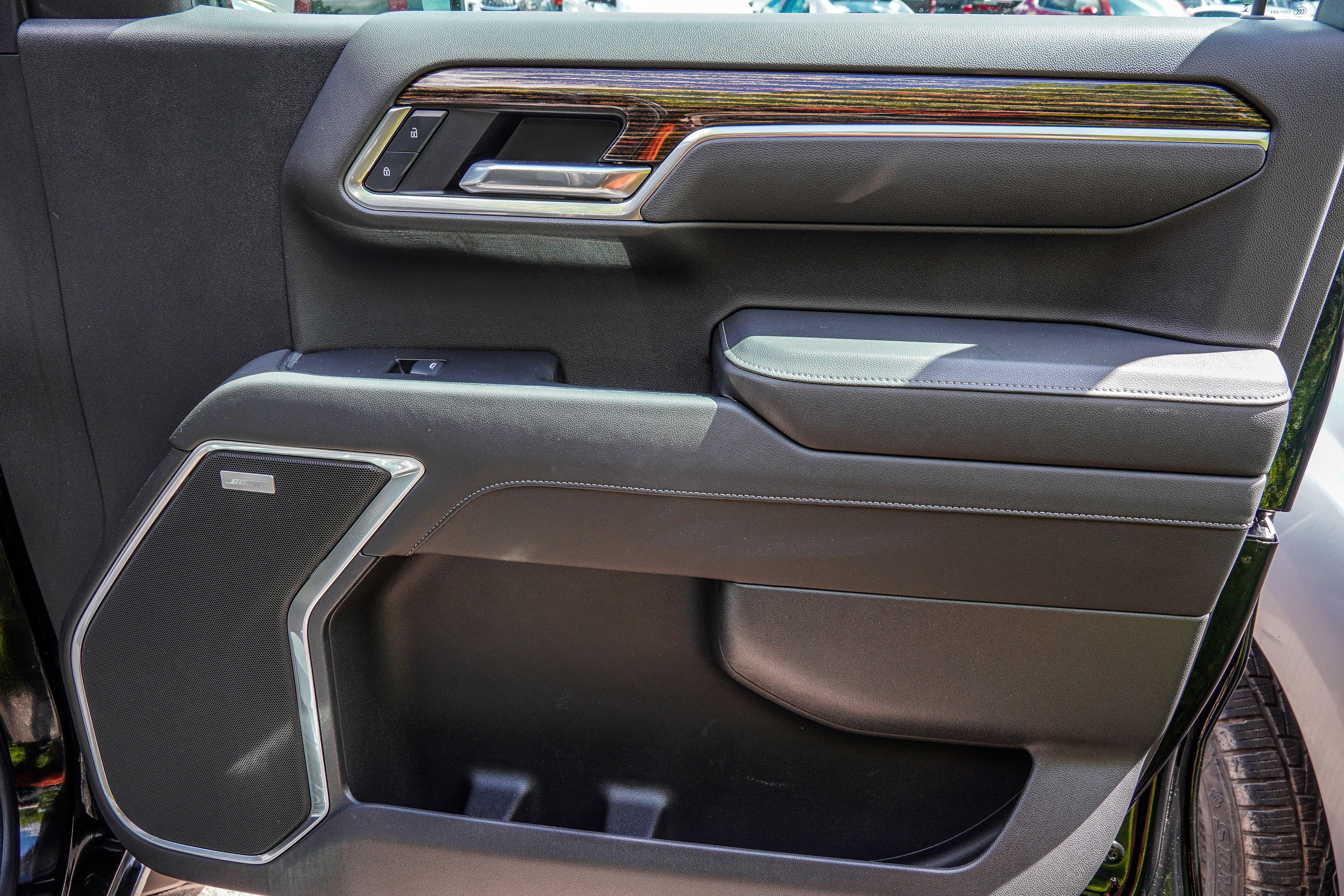 Used 2025 GMC Sierra 1500 Elevation w/ Elevation Premium Package image 40