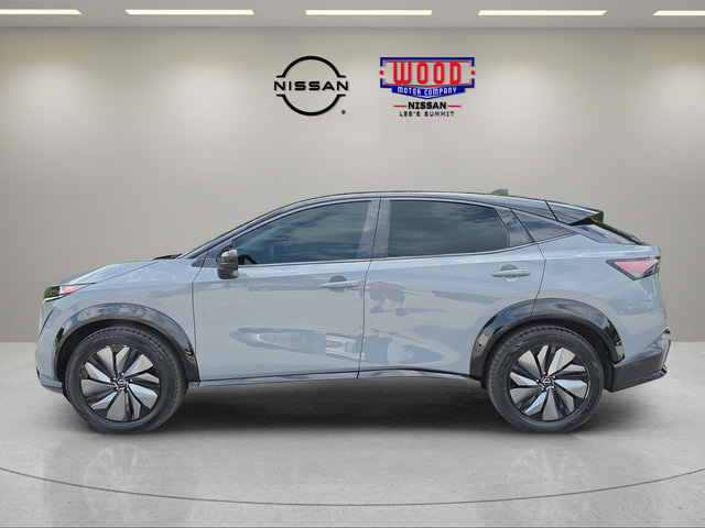 Used 2025 Nissan Ariya AWD image 5