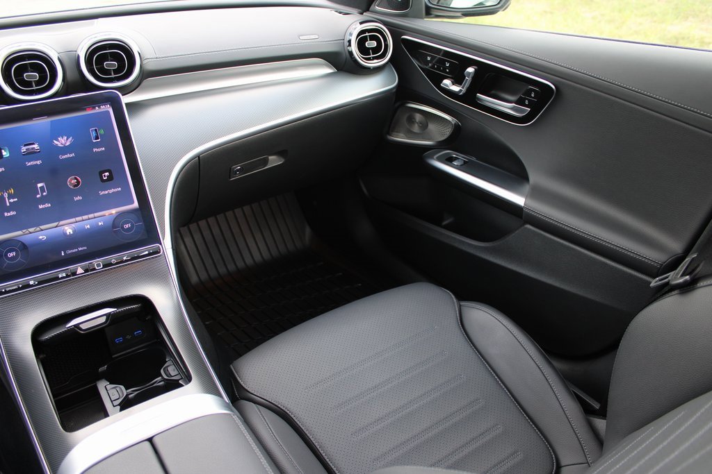 Used 2024 Mercedes-Benz C 300 4MATIC Sedan image 36