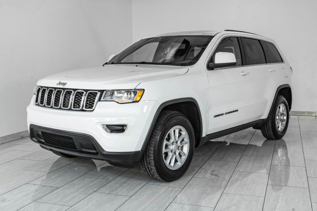 Used 2018 Jeep Grand Cherokee Laredo image 4
