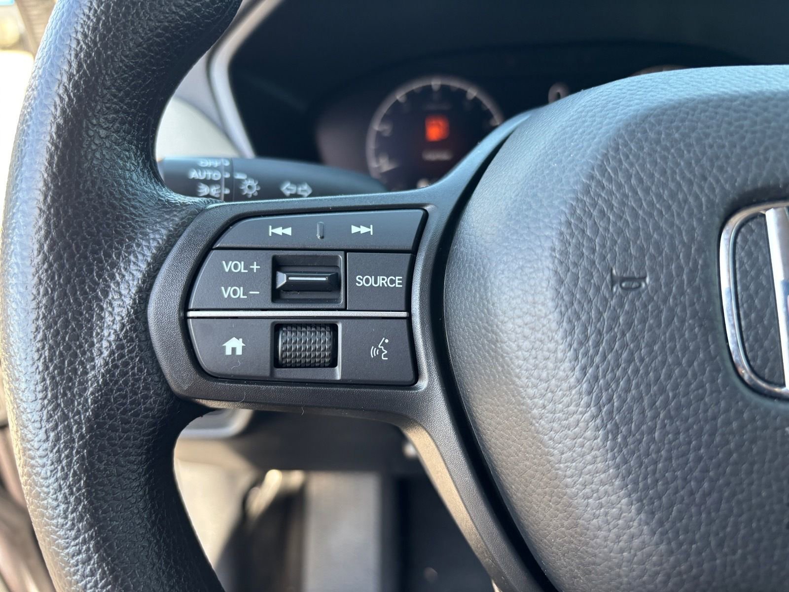 Used 2024 Honda HR-V LX image 30