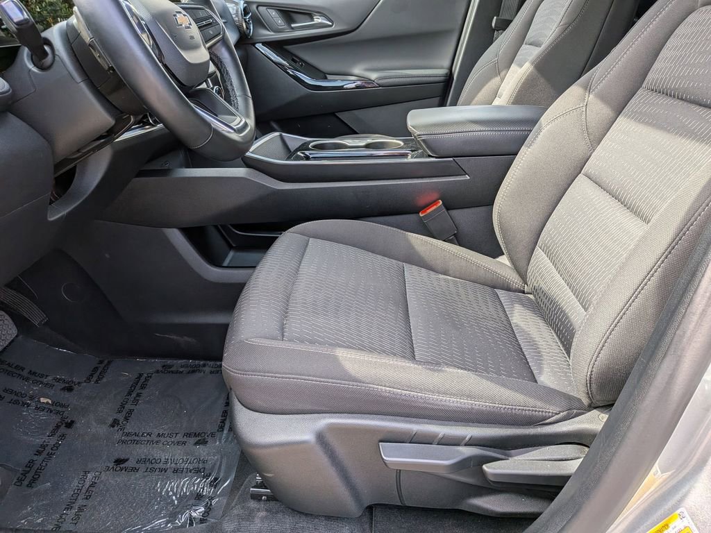 Used 2025 Chevrolet Equinox LT AWD/4WD image 21