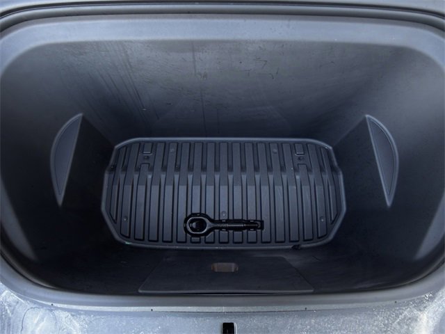 Used 2020 Tesla Model Y Long Range image 27